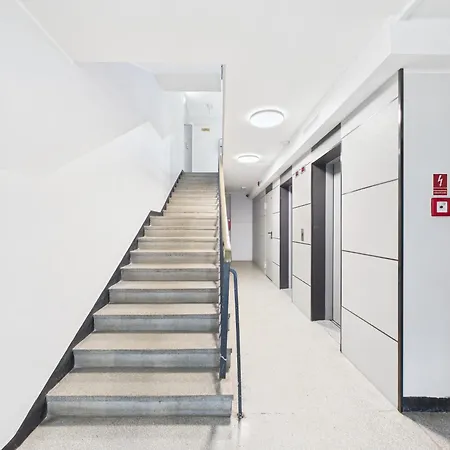 Superapart Plac Dabrowskiego 12 - Blisko Pkin I Metra Apartamento Varsovia