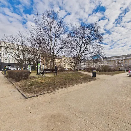 Superapart Plac Dabrowskiego 12 - Blisko Pkin I Metra Warsaw